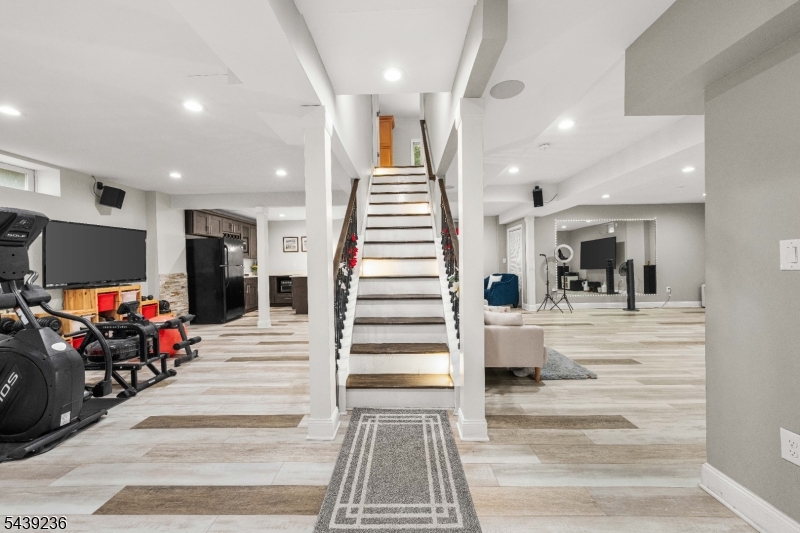 Glenmont Commons - Residential