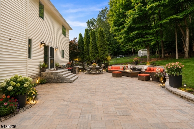 Glenmont Commons - Residential