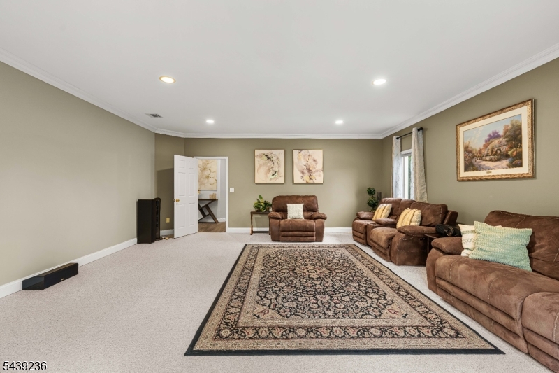 Glenmont Commons - Residential