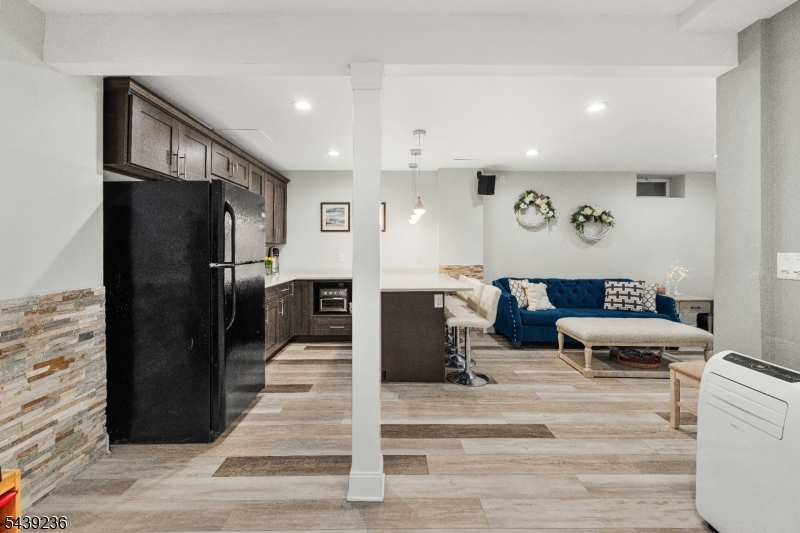 Glenmont Commons - Residential