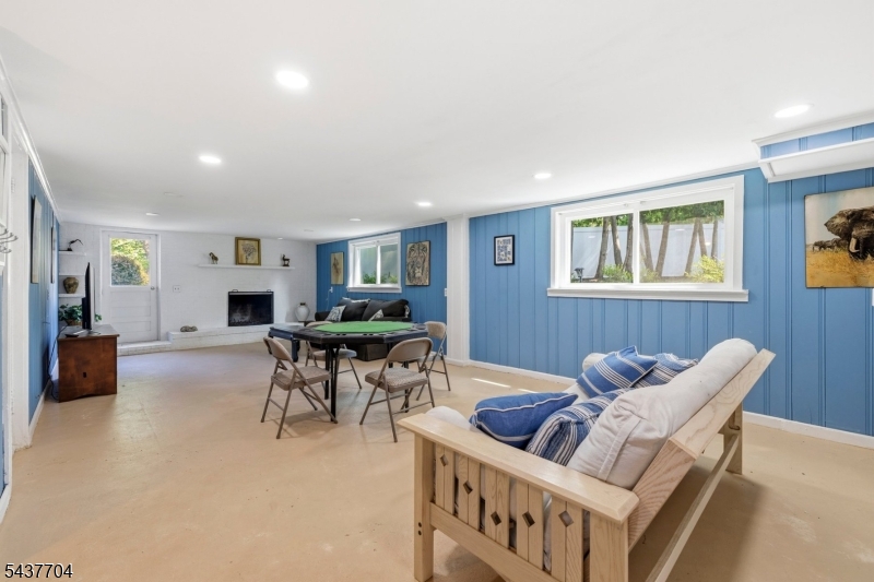 Riker Hill - Residential