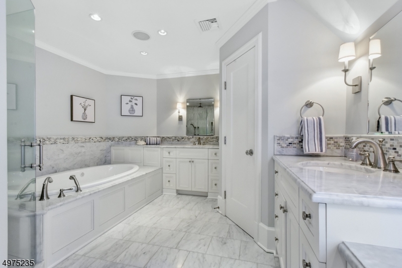 Oak Ridge - Residential