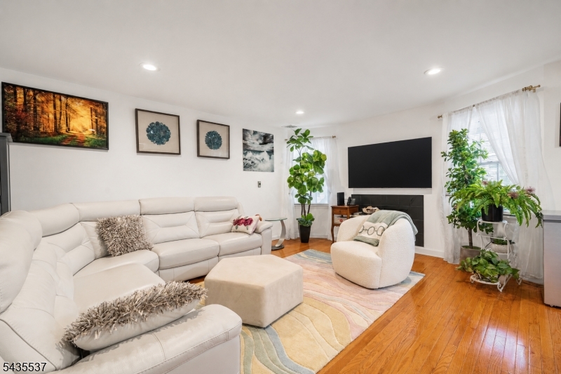 Garret Height - Residential