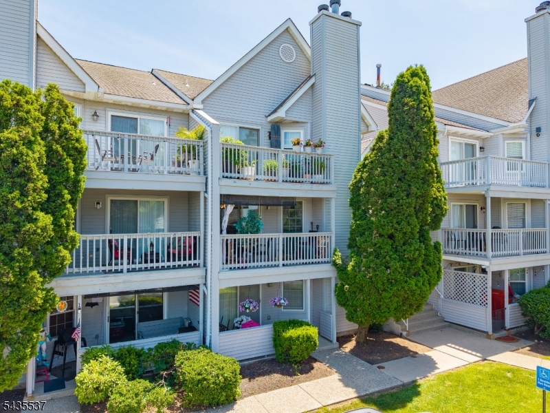 Garret Height - Residential