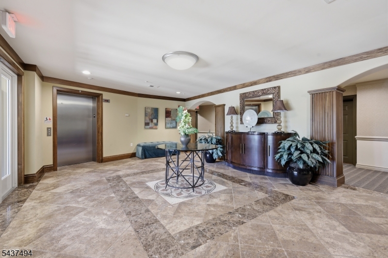 Four Seasons - Residential