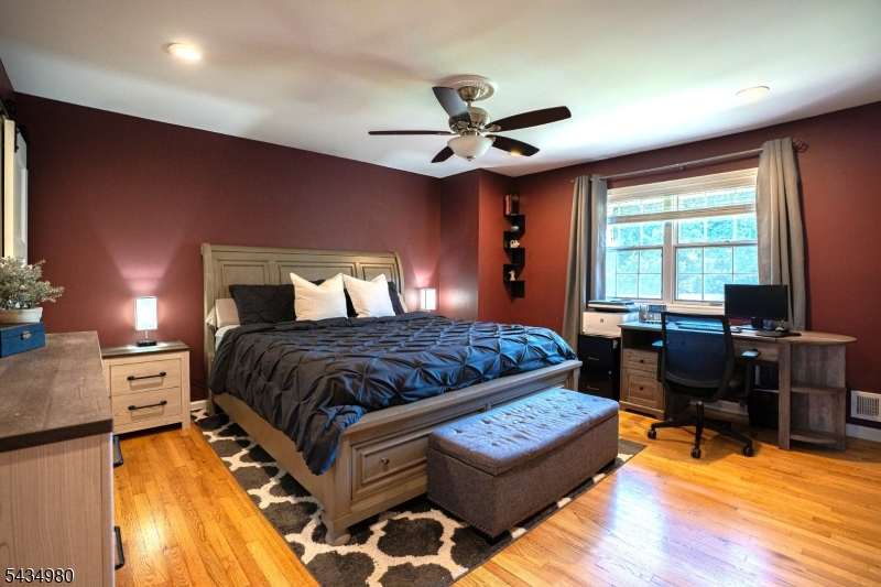 Middlegate Mews - Residential