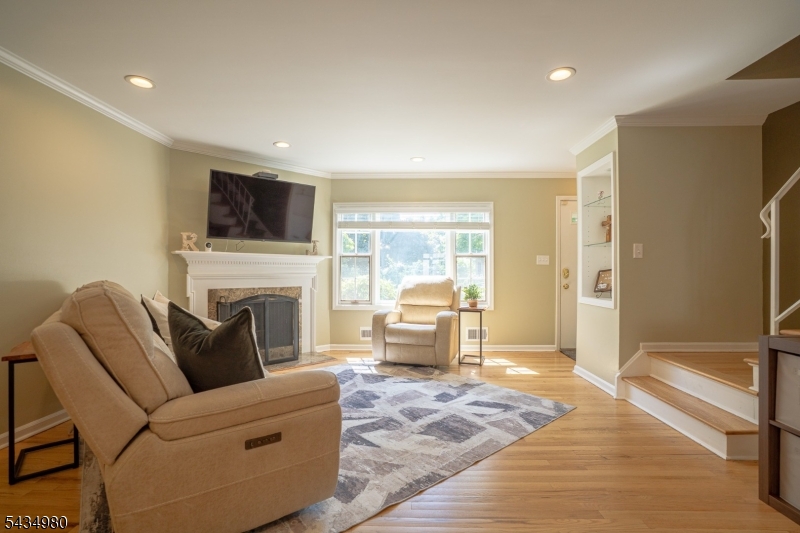 Middlegate Mews - Residential