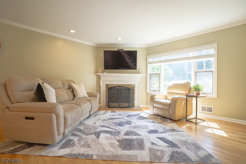 Middlegate Mews - Residential