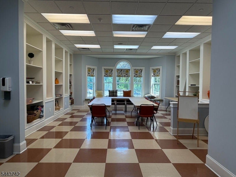Fox Ridge at Greenbriar - Residential