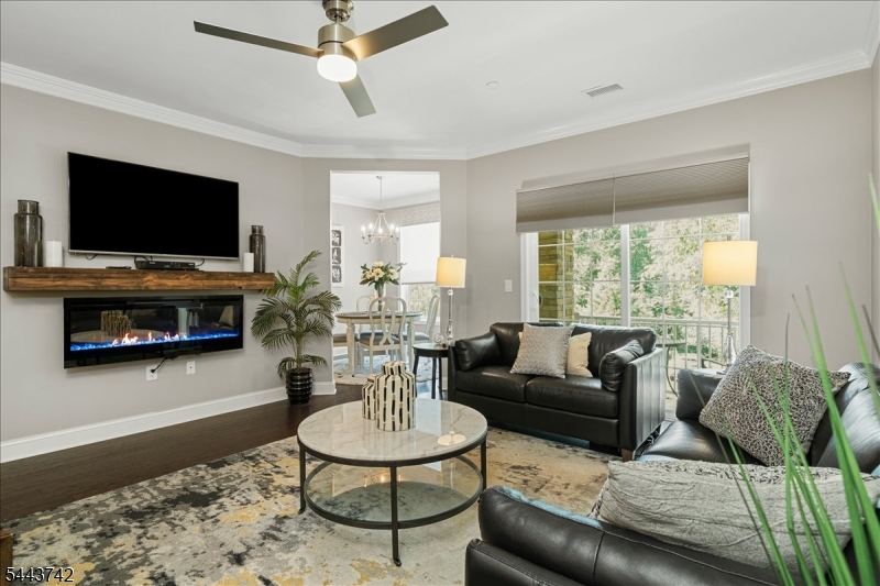 Fox Ridge at Greenbriar - Residential