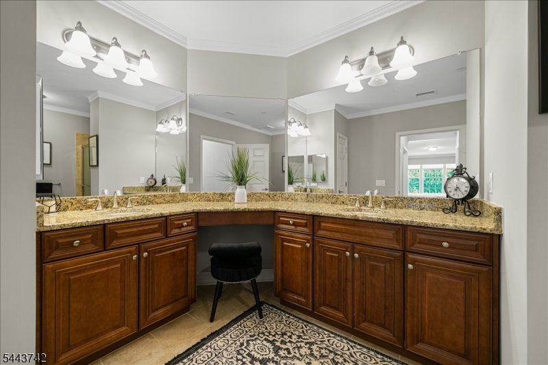 Fox Ridge at Greenbriar - Residential