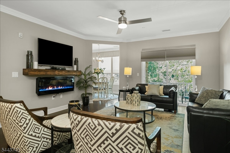 Fox Ridge at Greenbriar - Residential