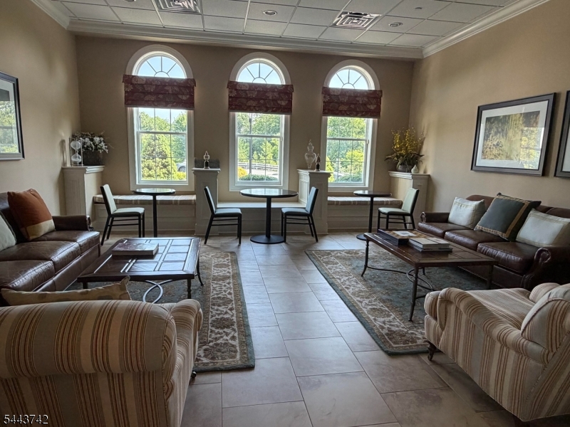 Fox Ridge at Greenbriar - Residential