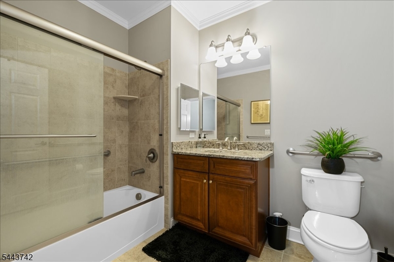 Fox Ridge at Greenbriar - Residential