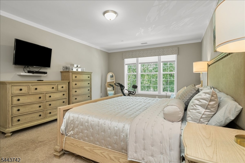 Fox Ridge at Greenbriar - Residential