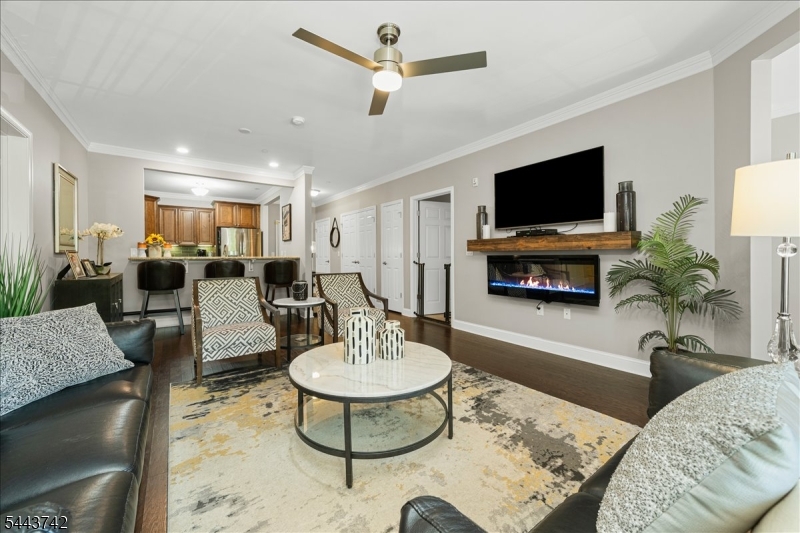 Fox Ridge at Greenbriar - Residential