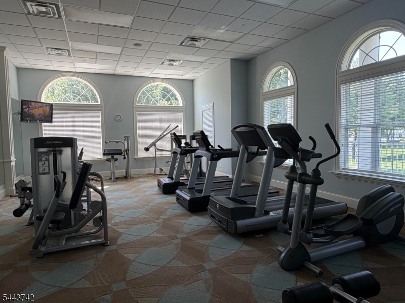 Fox Ridge at Greenbriar - Residential