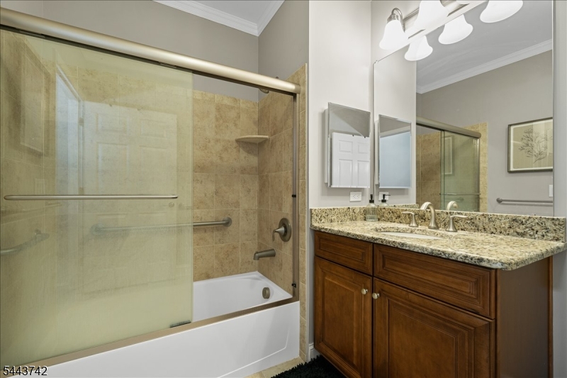 Fox Ridge at Greenbriar - Residential