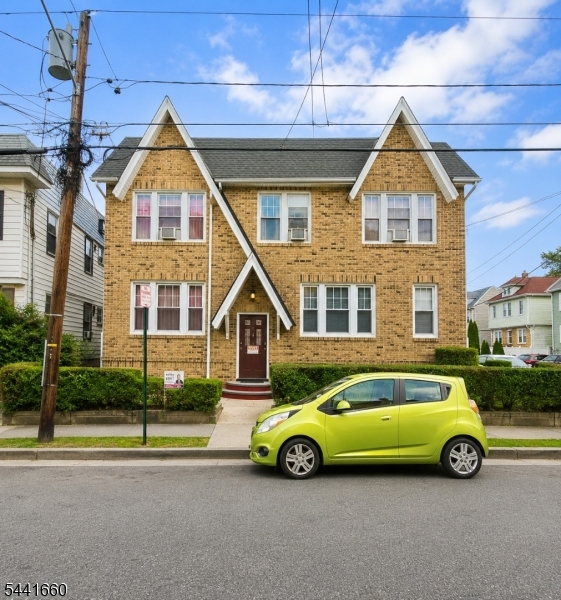 This charming 1-bedroom, 1-bathroom apartment offers a comfortable and functional layout featuring a spacious living room, a separate dining room, and a bonus room that can be used as a home office, closets, or additional flex space. The apartment features beautiful hardwood floors throughout, large windows that bring in plenty of natural light, and generously sized rooms that create a warm and inviting atmosphere.Conveniently located near shopping, restaurants, public transportation, parks, and major highways, this home offers an easy commute to Newark and New York City.