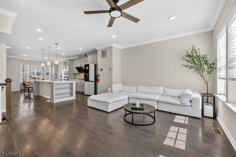 Livingston Square - Residential