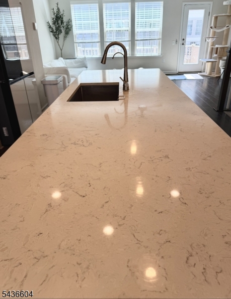 Livingston Square - Residential