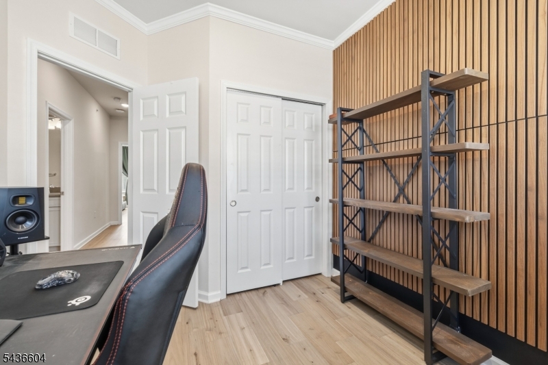 Livingston Square - Residential