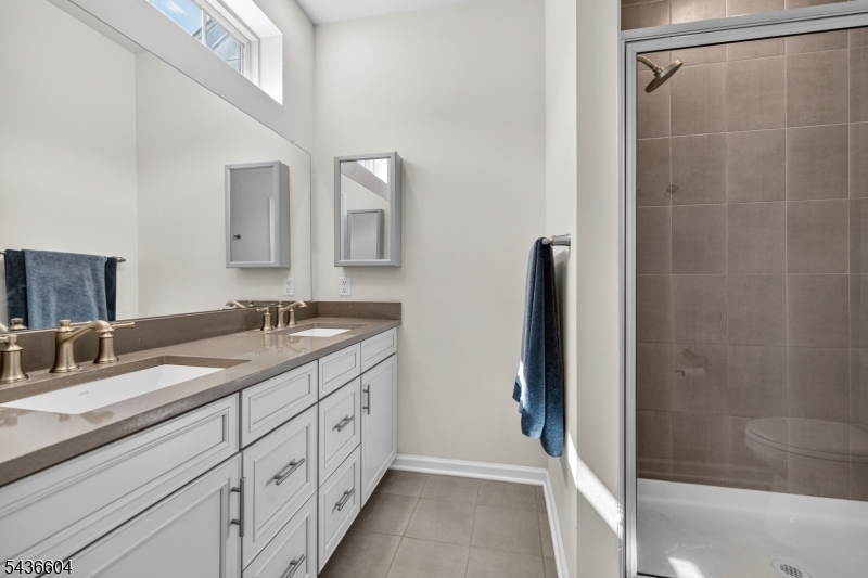 Livingston Square - Residential