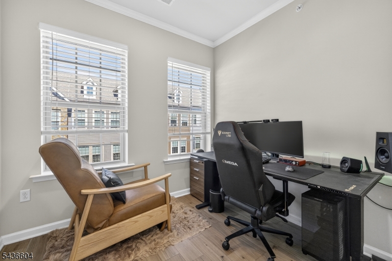 Livingston Square - Residential