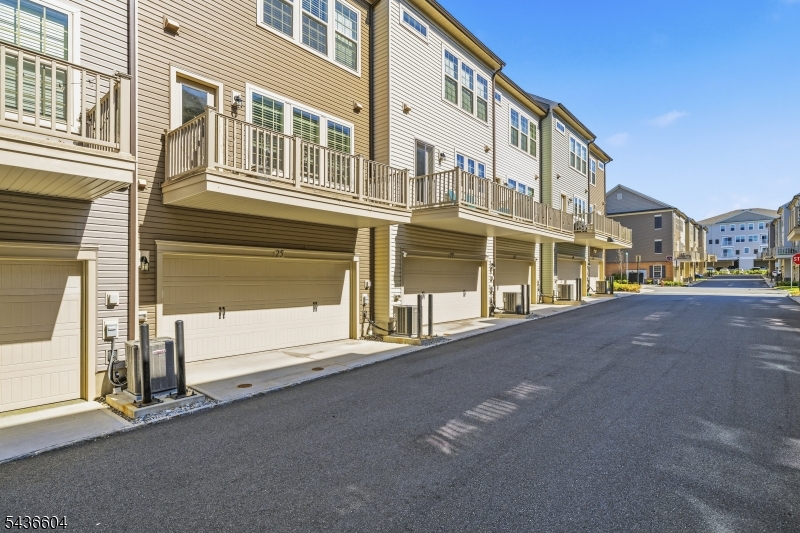 Livingston Square - Residential