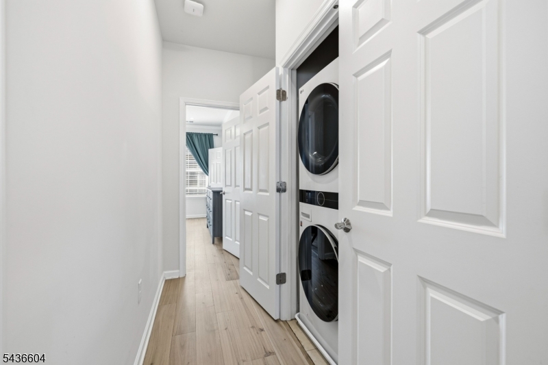 Livingston Square - Residential