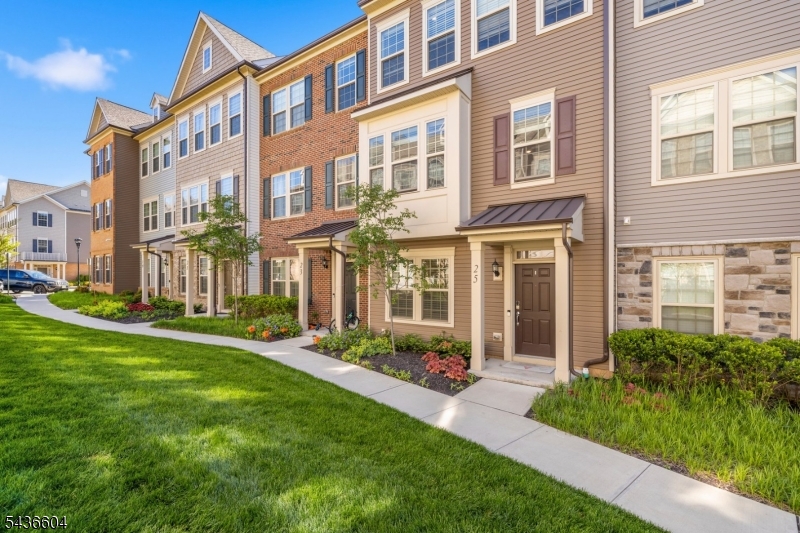 Livingston Square - Residential