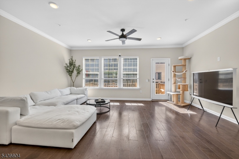 Livingston Square - Residential