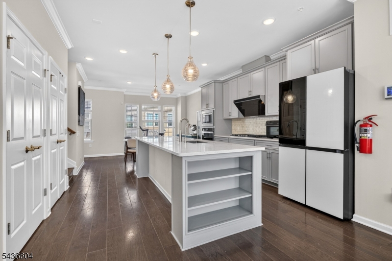 Livingston Square - Residential