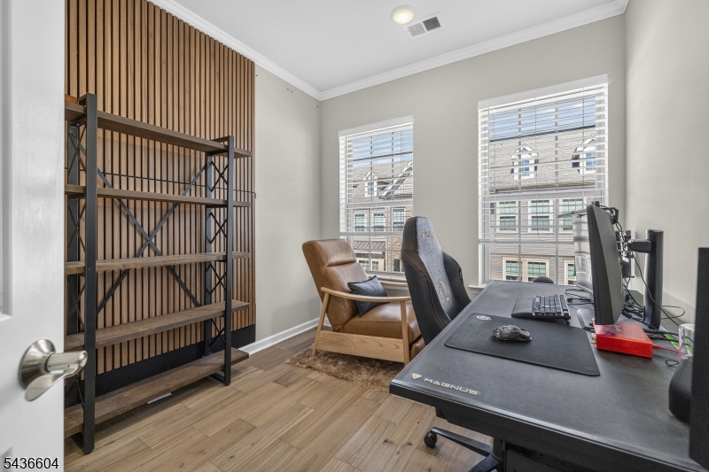 Livingston Square - Residential