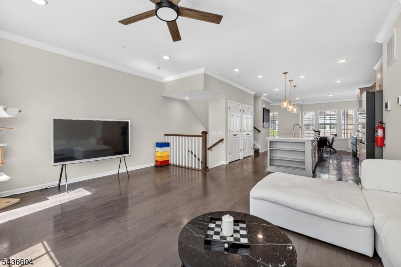 Livingston Square - Residential
