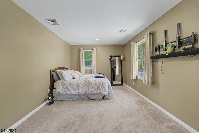 LAKE SHAWNEE - Residential