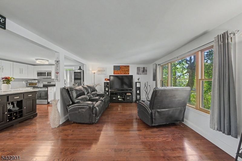 LAKE SHAWNEE - Residential