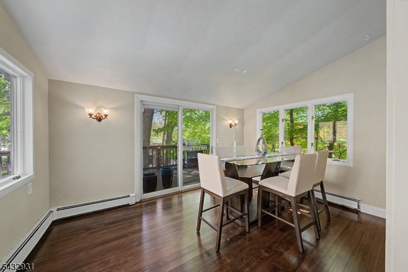 LAKE SHAWNEE - Residential
