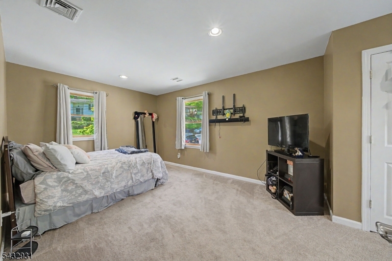 LAKE SHAWNEE - Residential