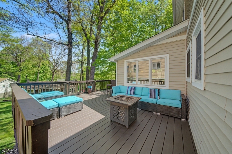 LAKE SHAWNEE - Residential