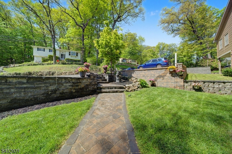LAKE SHAWNEE - Residential