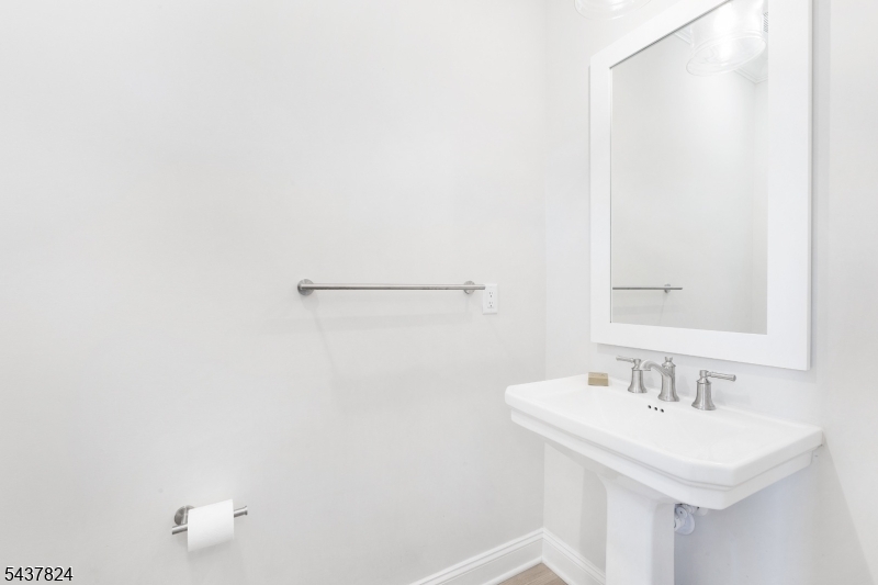 Enclave at Hillandale - Residential