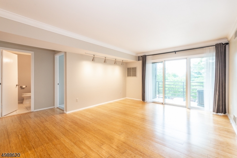 South Green - Residential Lease
