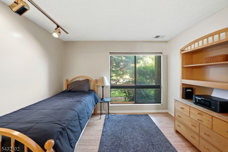 Hidden Lake - Residential