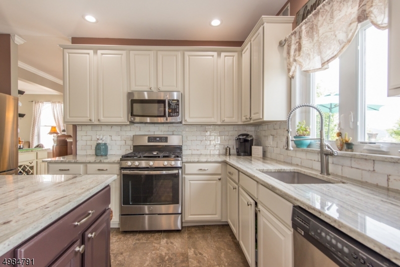 Brittany Hills - Residential