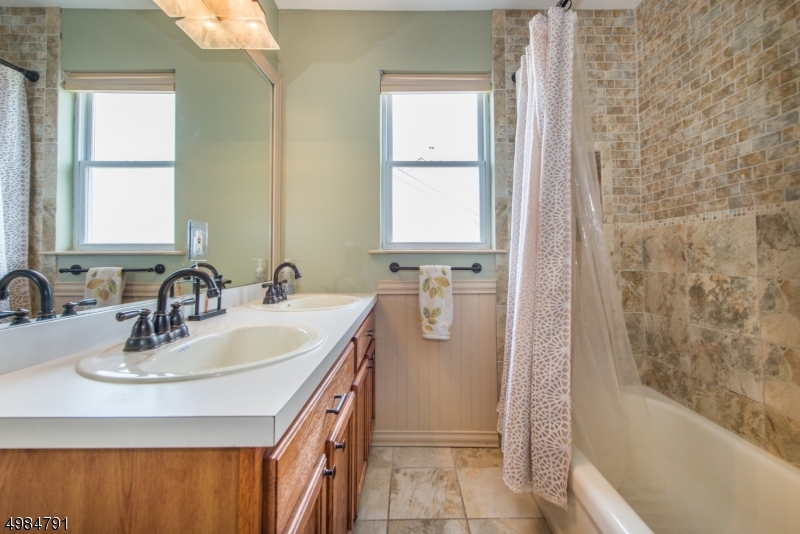 Brittany Hills - Residential