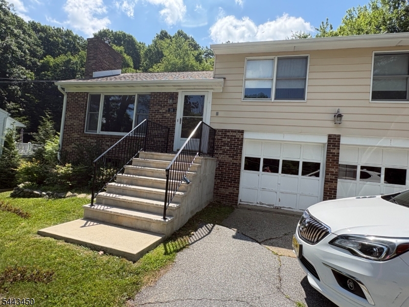 Barry Lakes - Residential