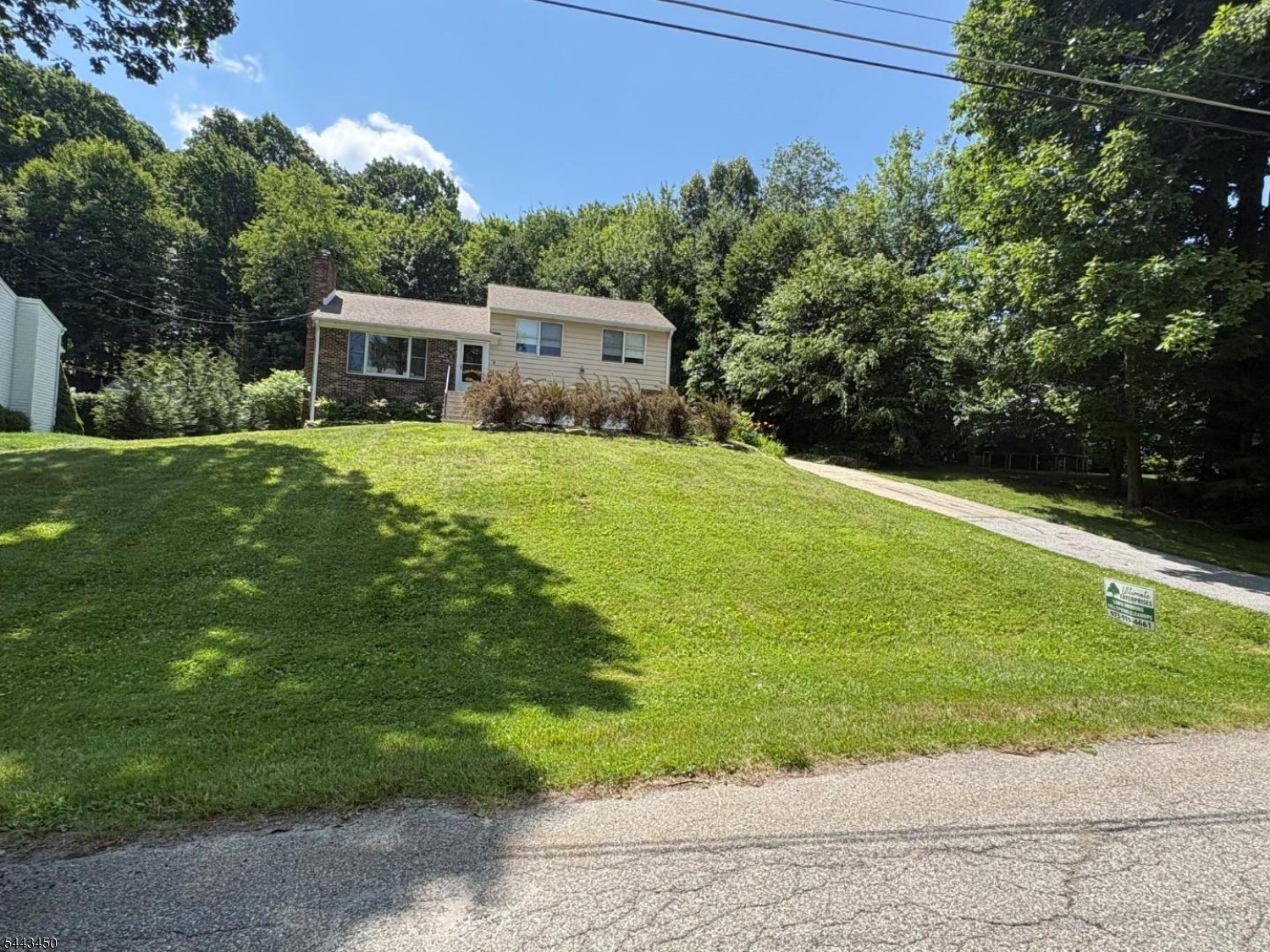 Barry Lakes - Residential