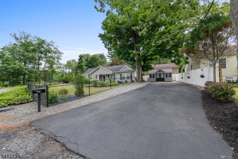 Upper Greenwood Lake - Residential
