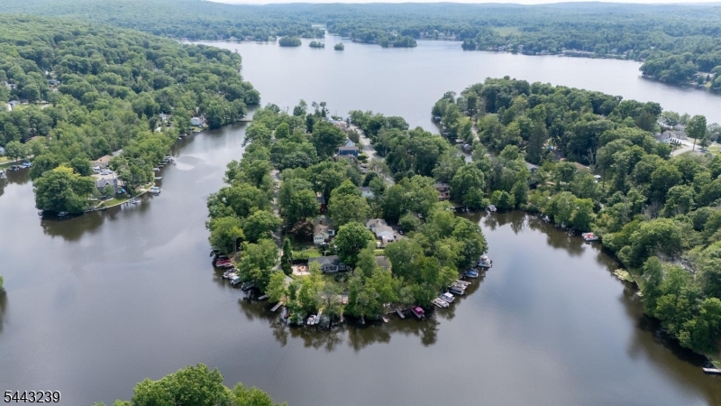 Upper Greenwood Lake - Residential